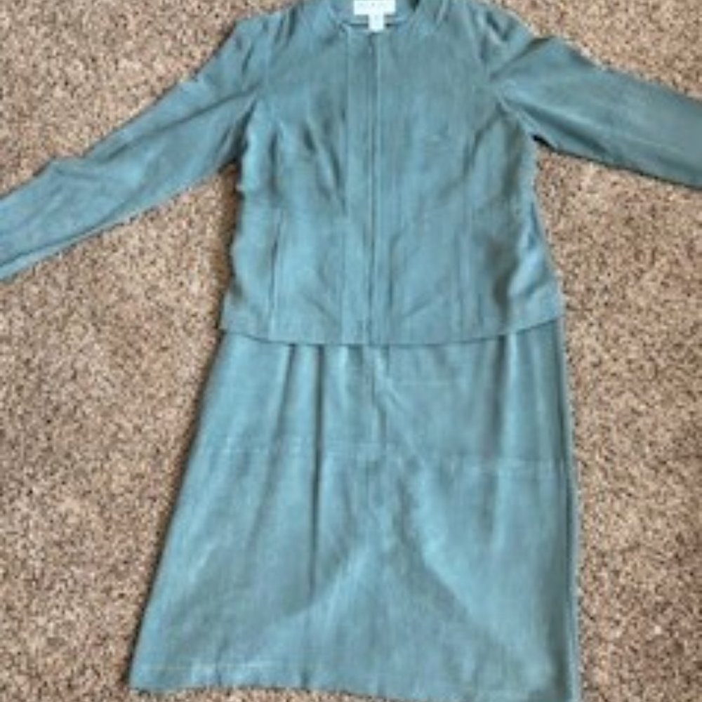 Skirt and Jacket Suit